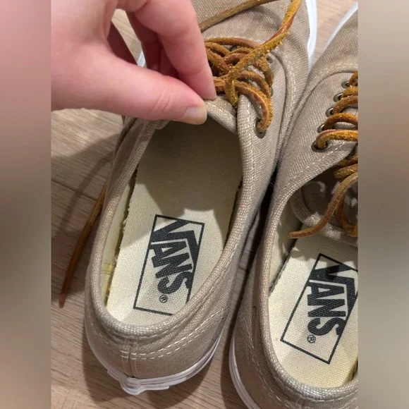 Linen Vans with Leather Laces - Picture 5 of 7